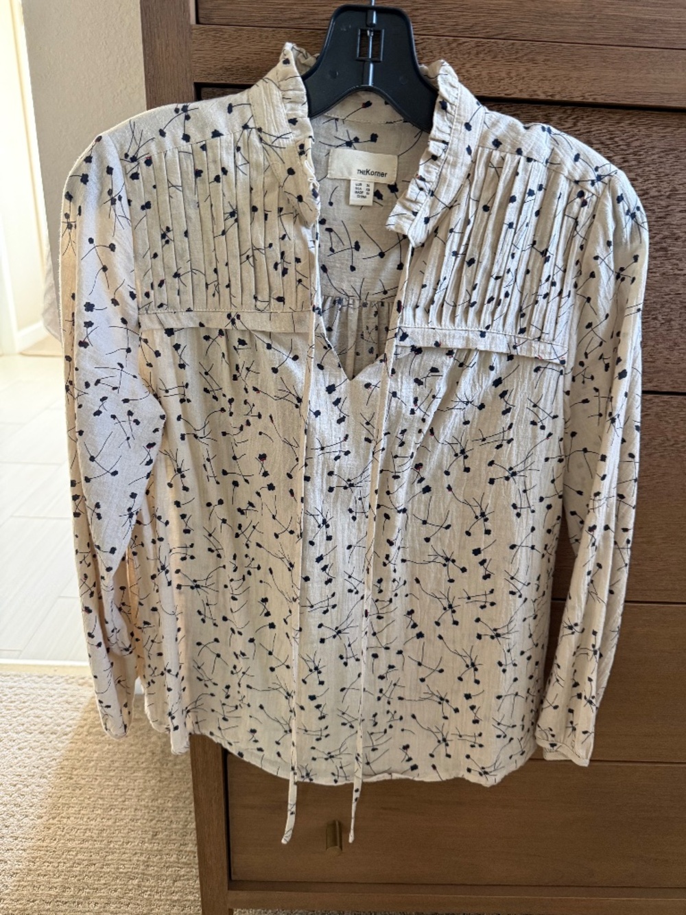 Women's blouse